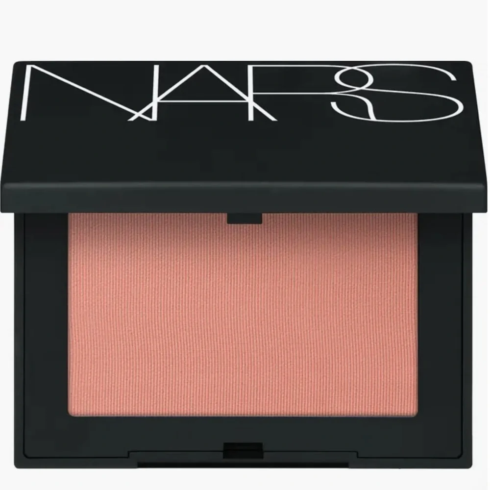 NARS Iconic Powder Blush in Gina gorgeous color, full size